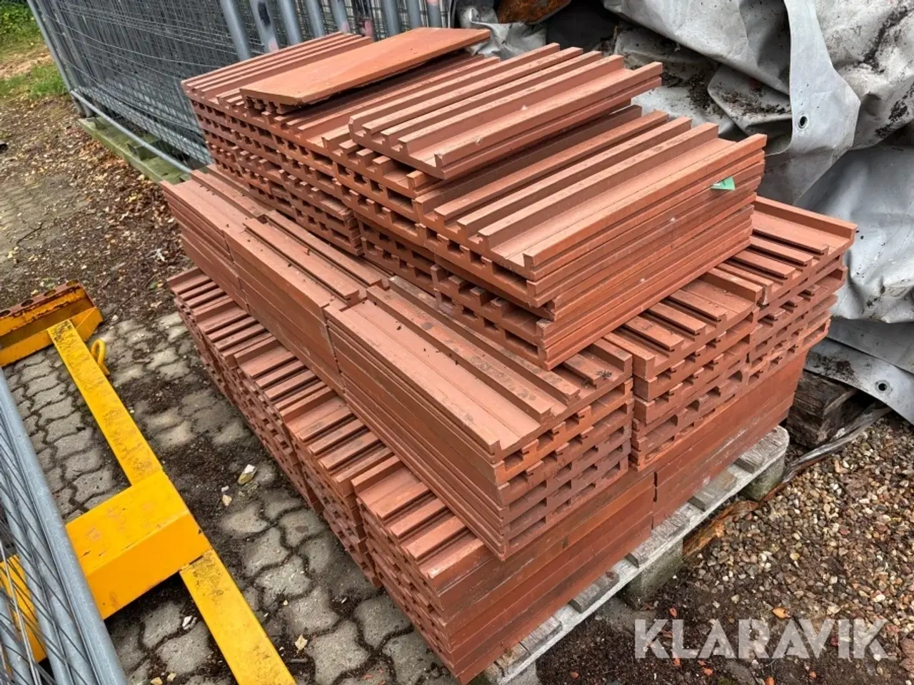 Billede 1 - Tegl Komproment til facade eller tag Cirka 180 styk