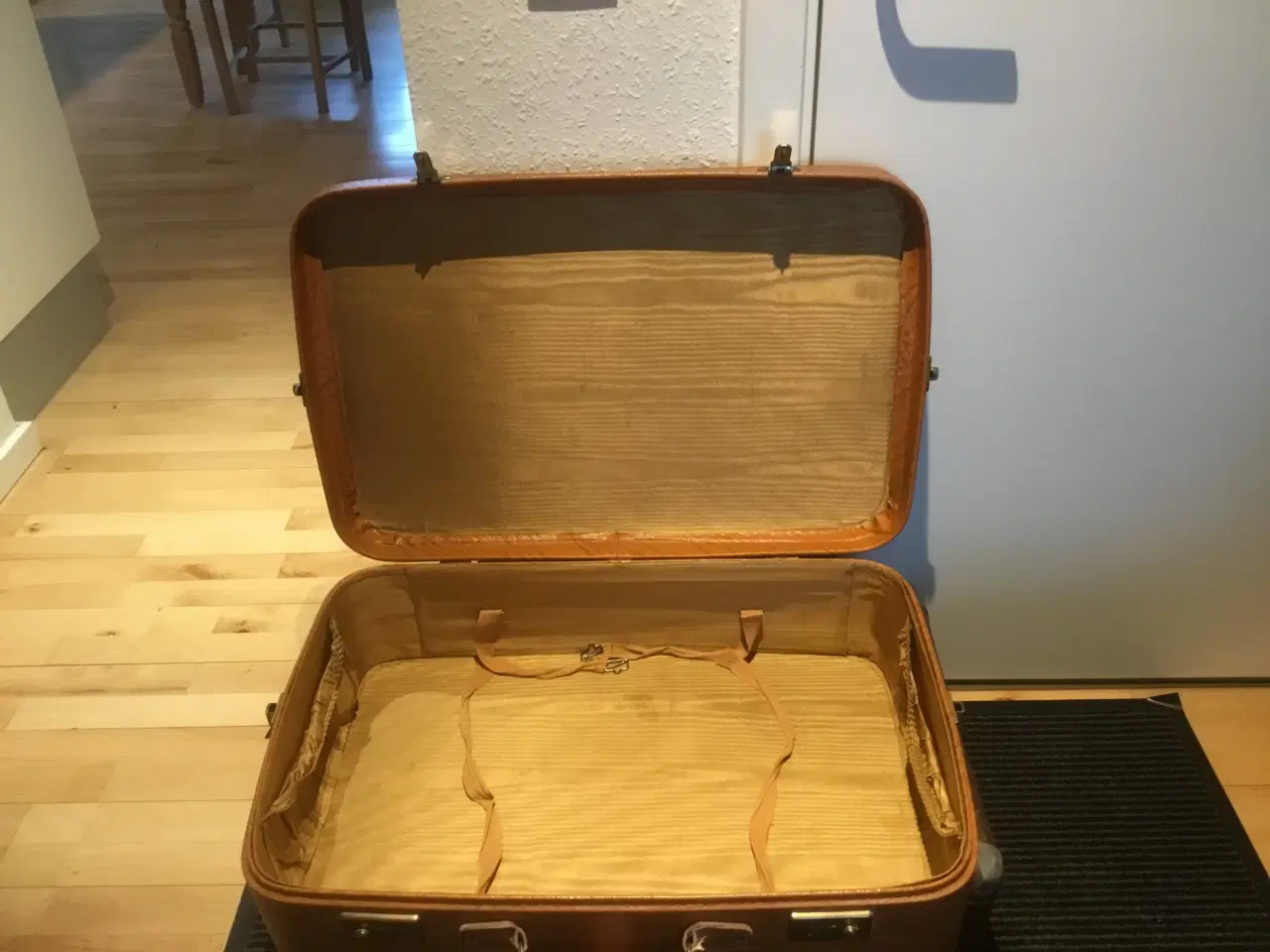 Billede 2 - Gamle kufferter i forskellige størrelser.