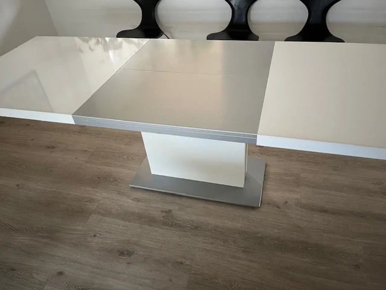 Billede 3 - Spisebord fra BoConcept