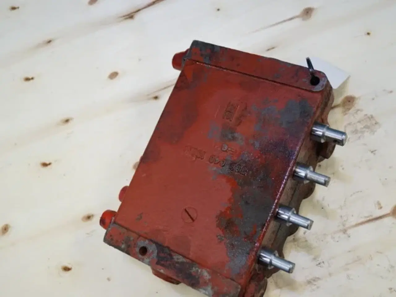 Billede 6 - Dronningborg D7200 Hydraulikventil 28751329