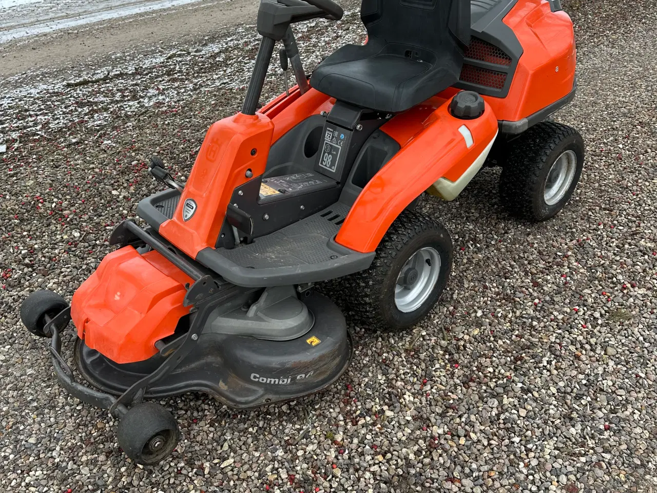 Billede 2 - Husqvarna R214TC havetraktor