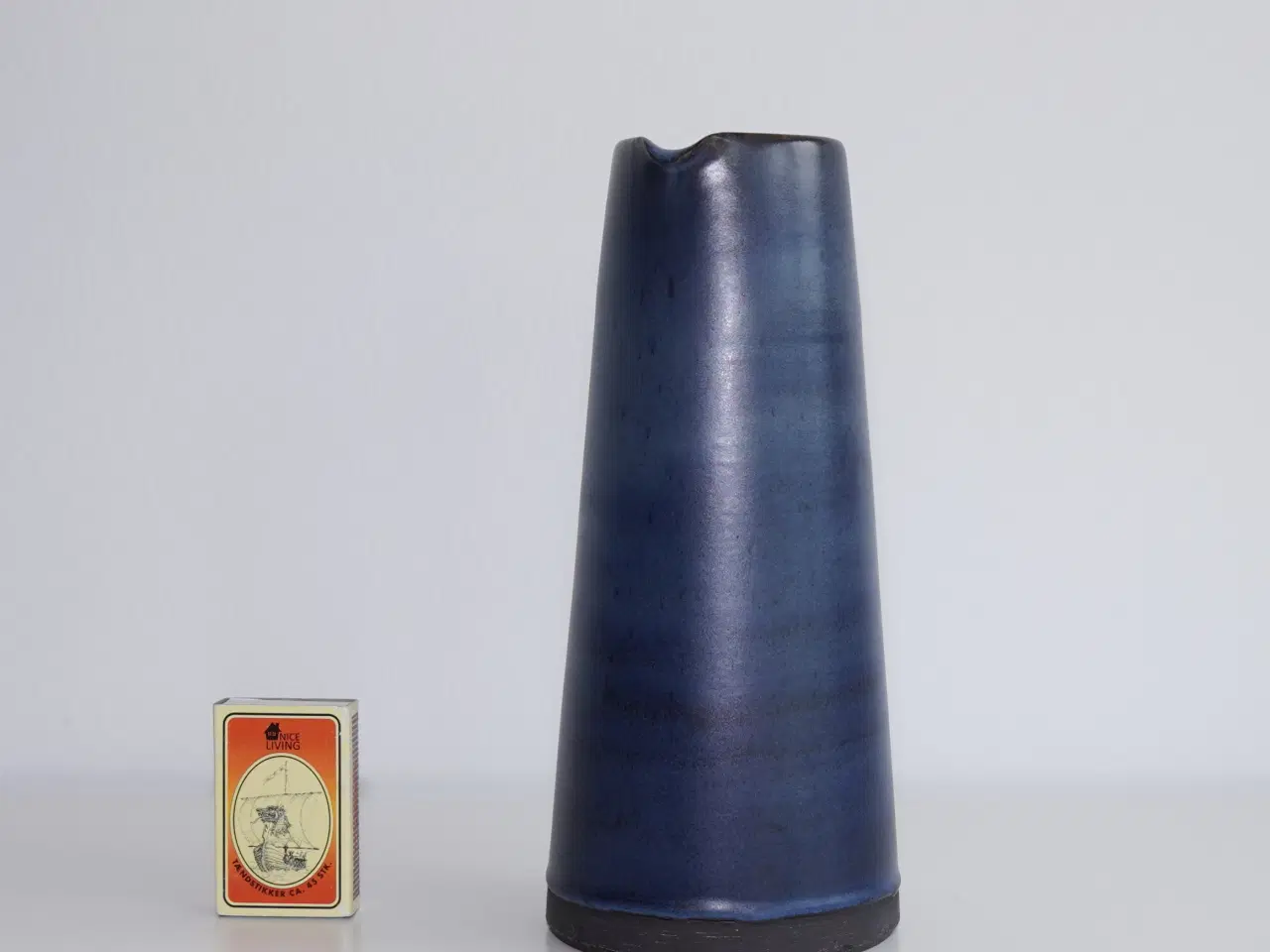 Billede 2 - Vintage keramik hankevase af Irma Yourstone