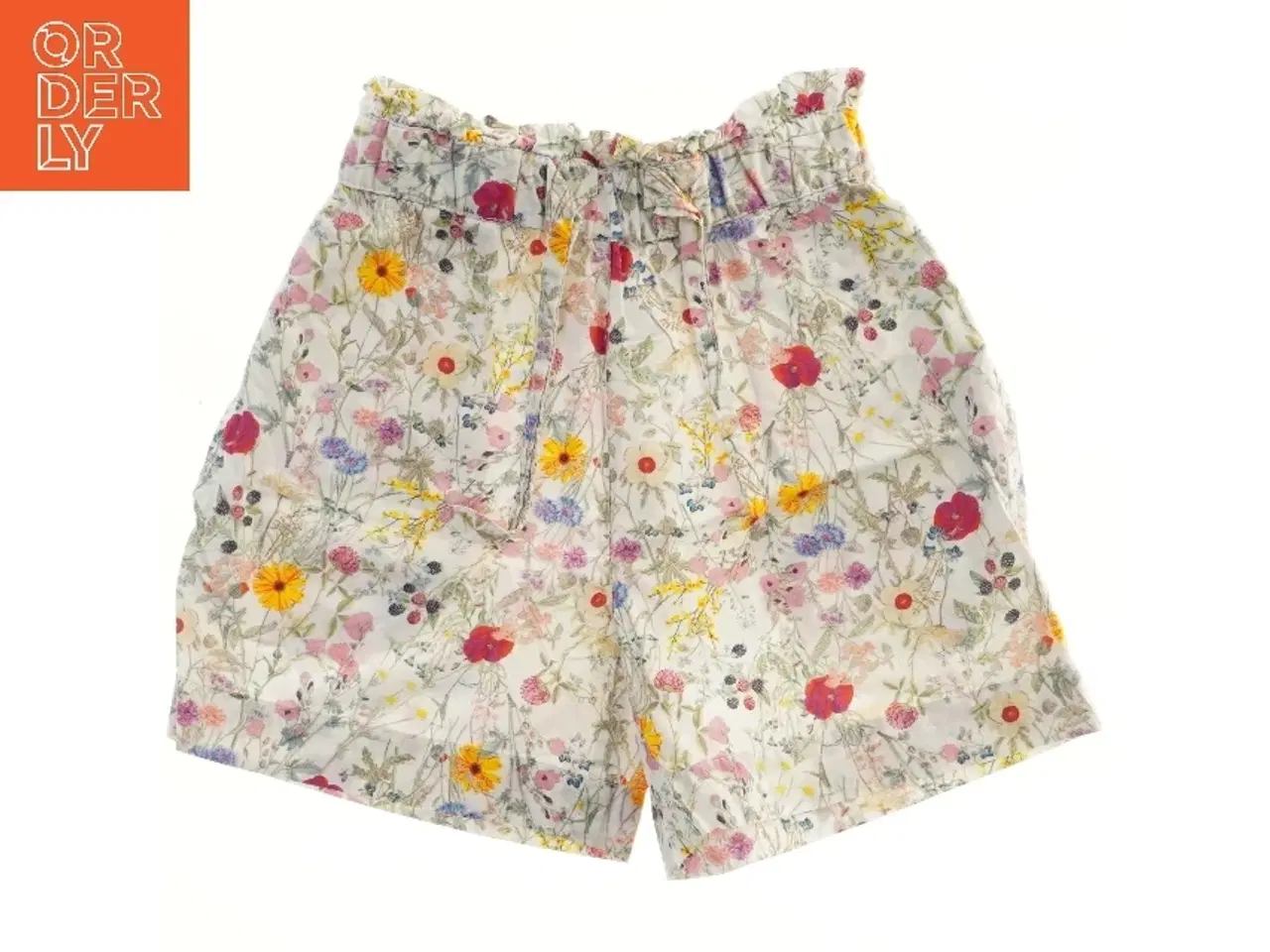 Billede 2 - Kort blomstrede shorts fra Noa Noa (str. 128)
