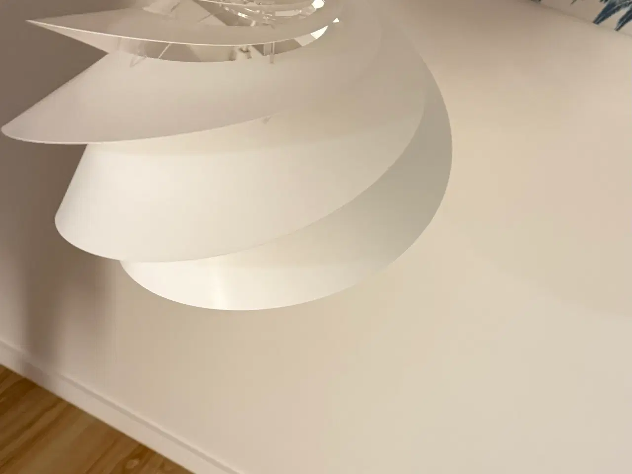 Billede 5 - Le klint swirl medium hvid