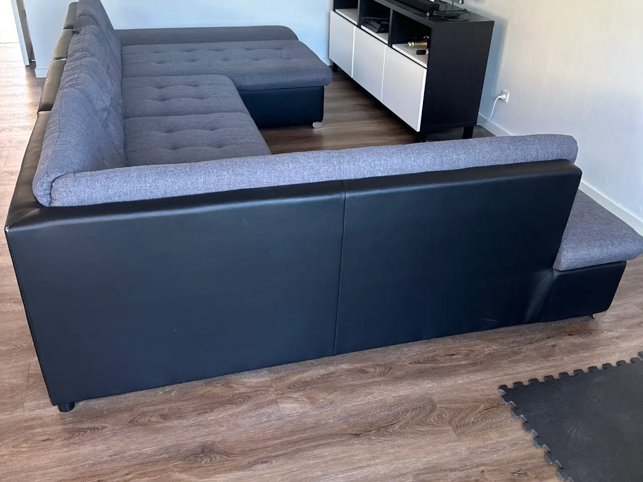 Billede 2 - Sofa med opbevaring og sofa funktion