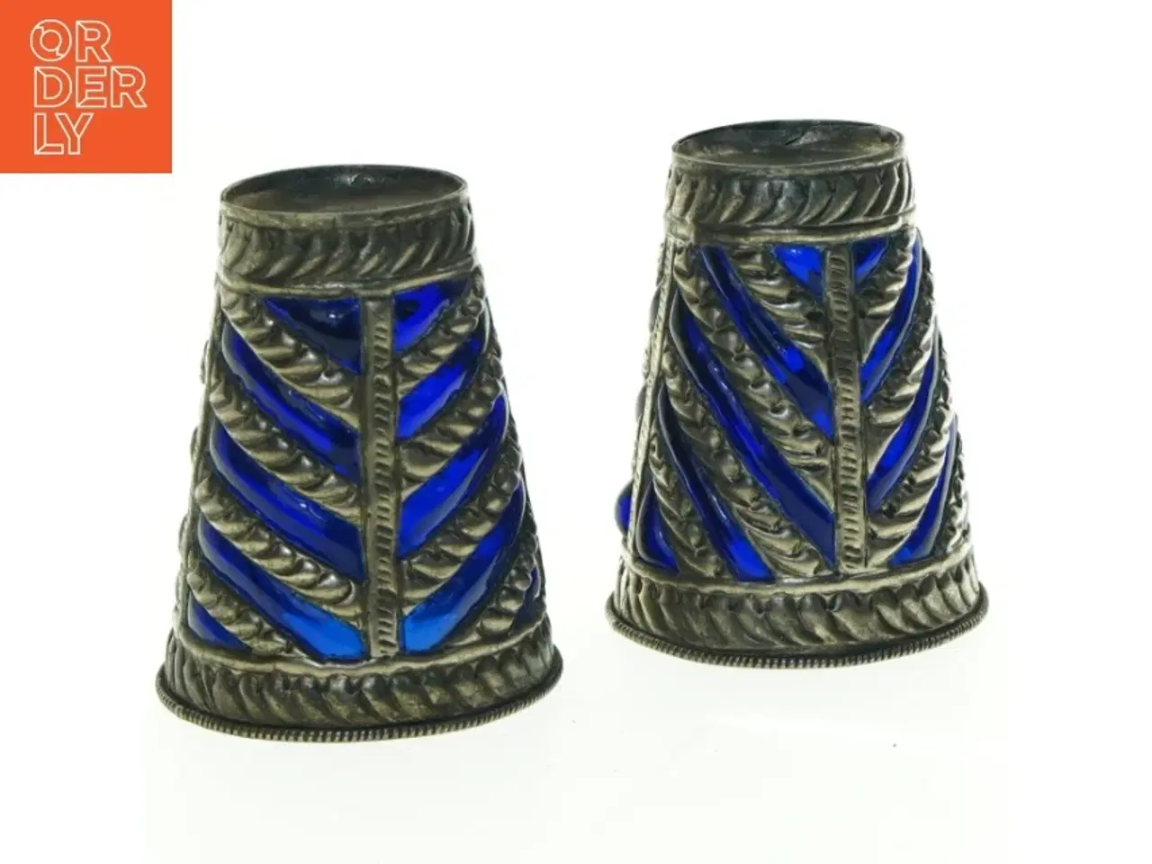 Billede 3 - Dekorative sølvfarvede lysestager med blåt glas (str. 10 x, 8 cm)