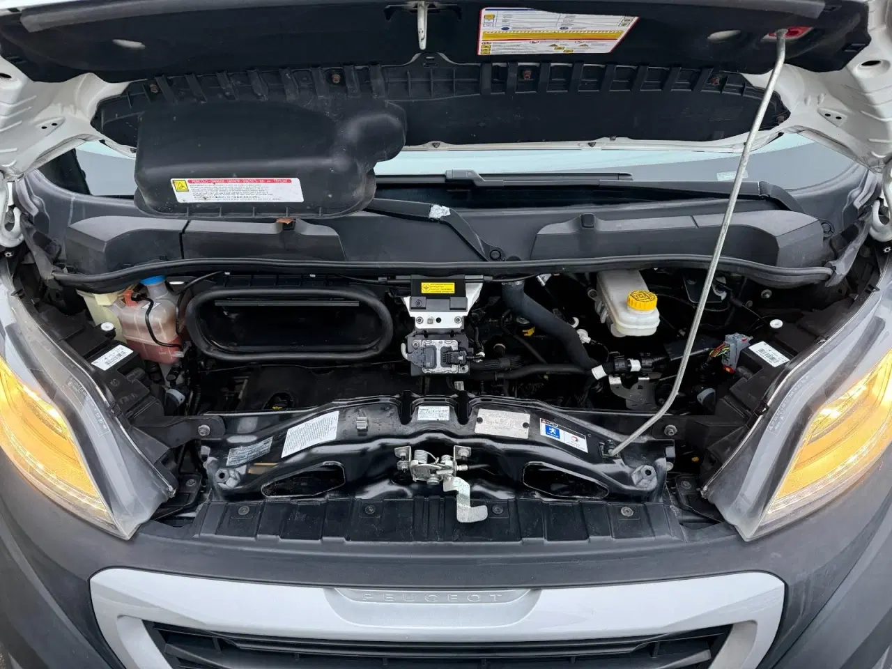 Billede 18 - Peugeot Boxer 333 2,2 BlueHDi 140 L3H2 Premium