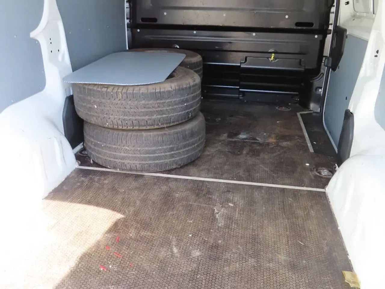 Billede 7 - Varebil PEUGEOT Expert BlueHDI 120 L2