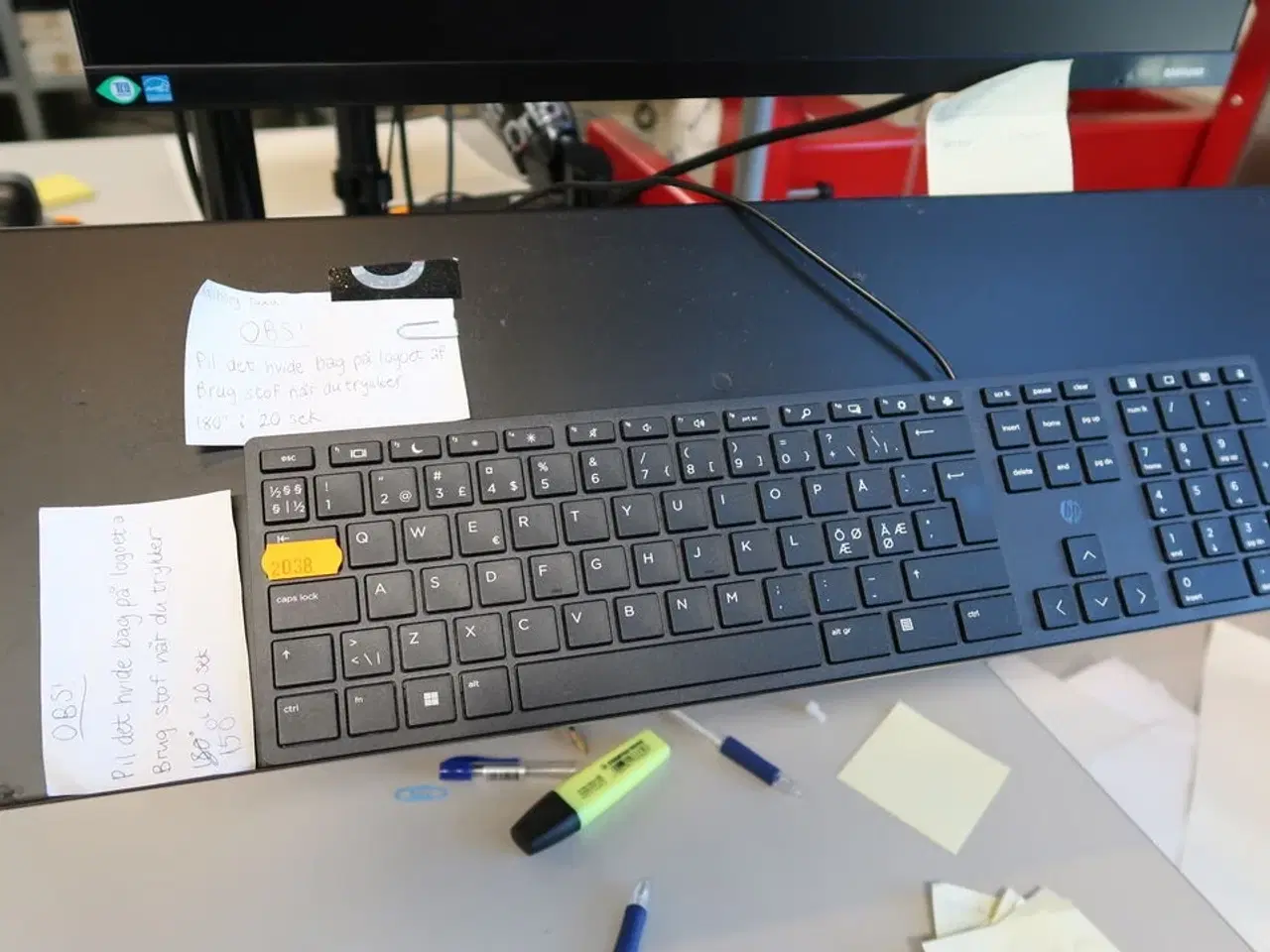 Billede 3 - Computerskærm LENOVO, tastatur, håndscanner, computer LENOVO