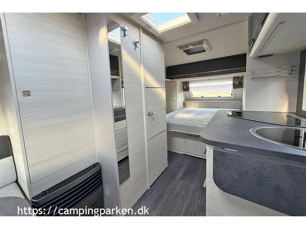 Billede 6 - 2022 - Caravelair Artica 490   Super fin campingvogn med mover, cykelstativ, aircondition og fortelt