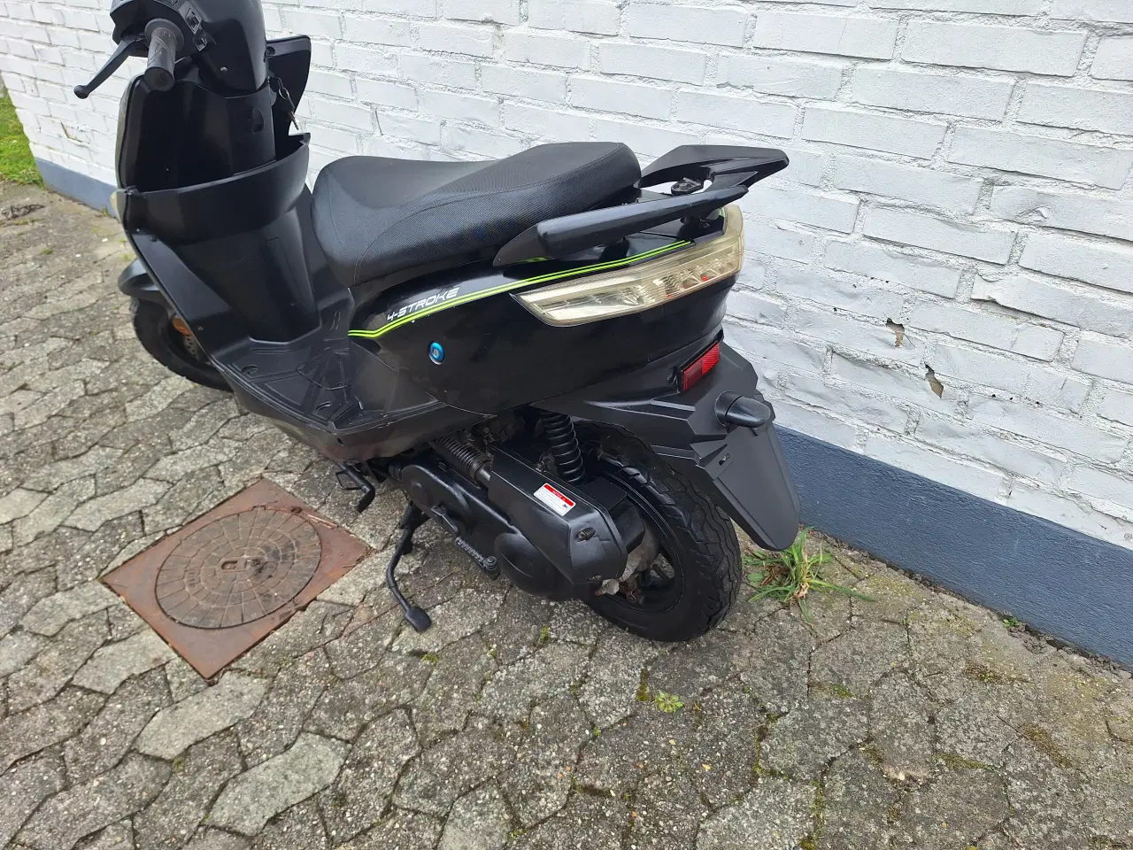 Billede 3 - Vga explora 30 scooter fra år 2017  Med stik 