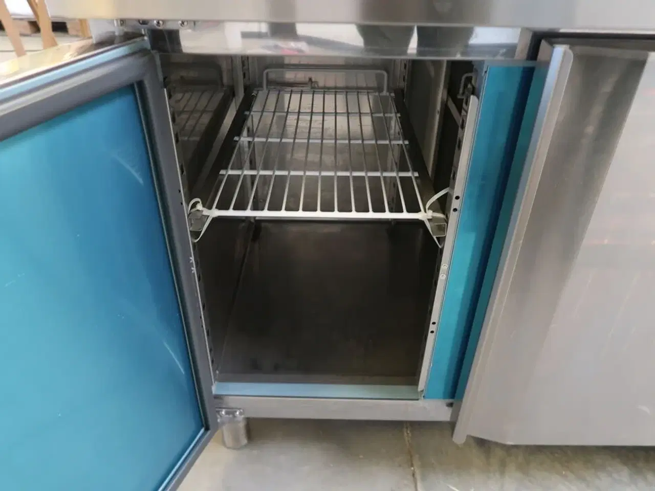 Billede 6 - Tefcold CK7310 Kølebord med Tefcold VK33-180 koldjomfru