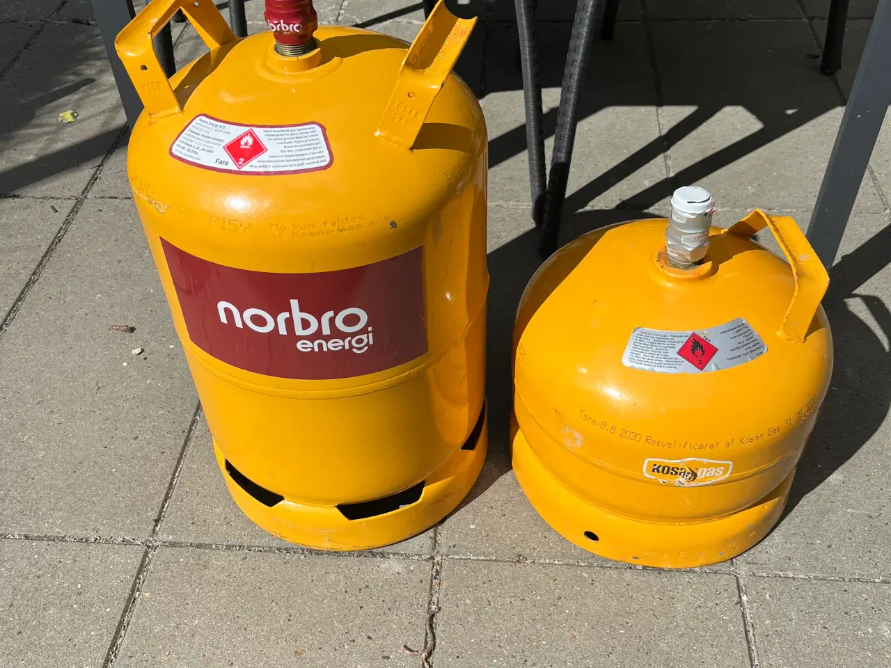 Billede 1 - Fyldte 5 kg og 11 kg gasflasker