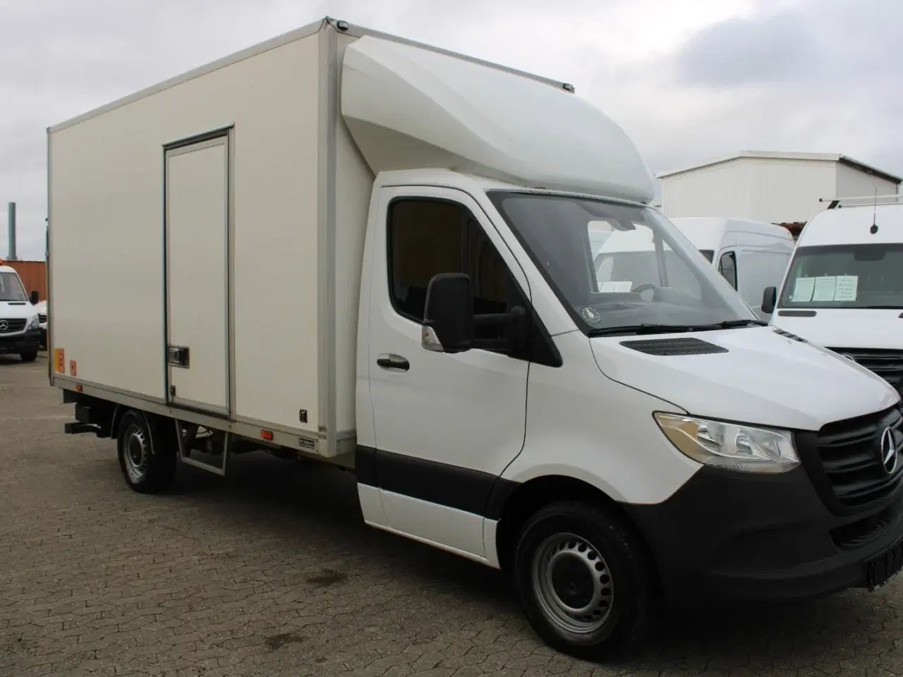 Billede 2 - Mercedes Sprinter 317 2,0 CDi Alukasse m/lift aut. RWD
