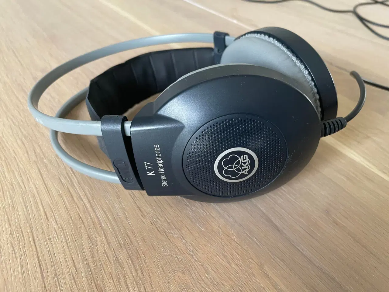 Billede 1 - AKG K77 Høretelefoner