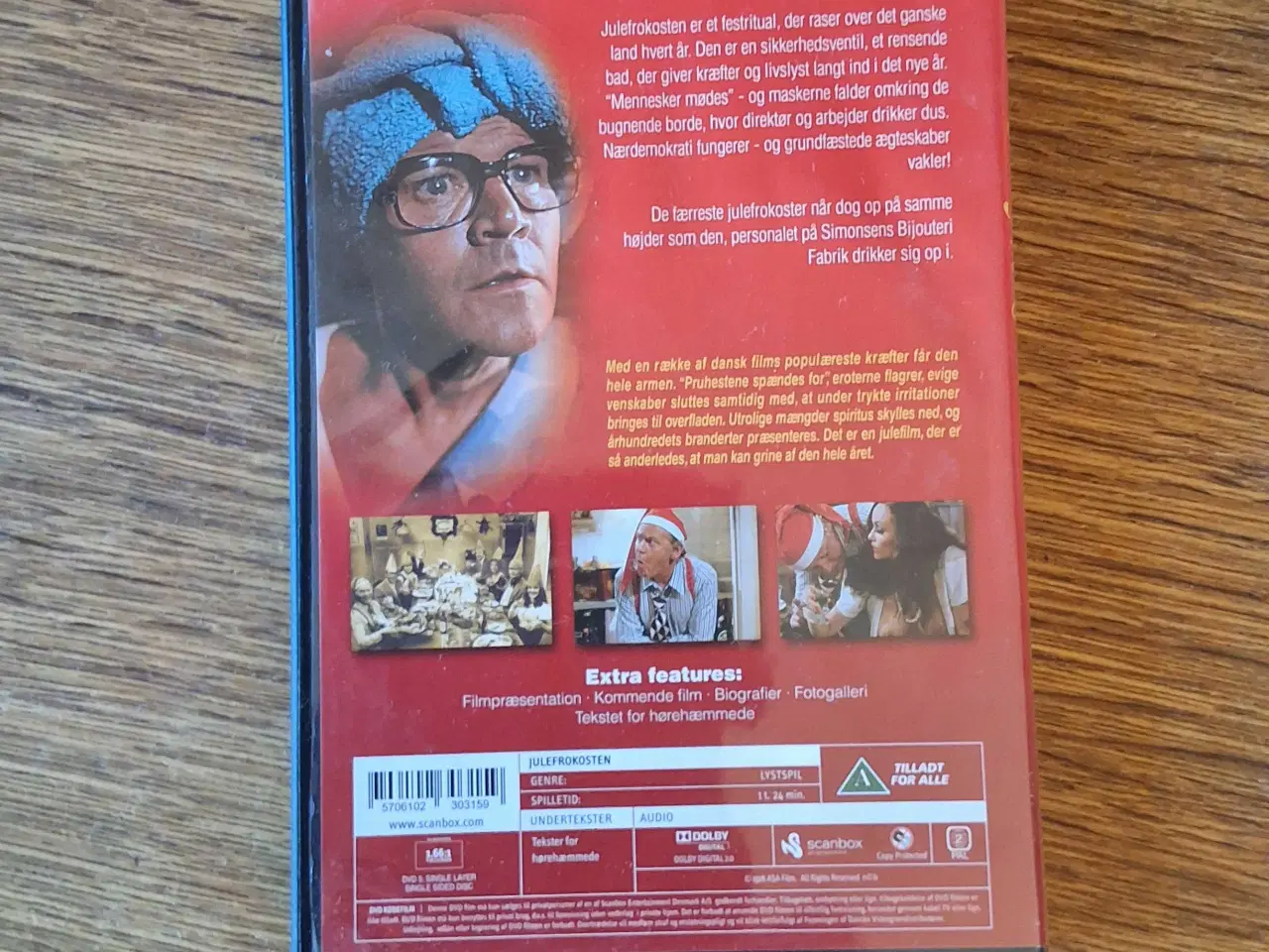 Billede 2 - JULEFROKOSTEN - En festlig julefilm.