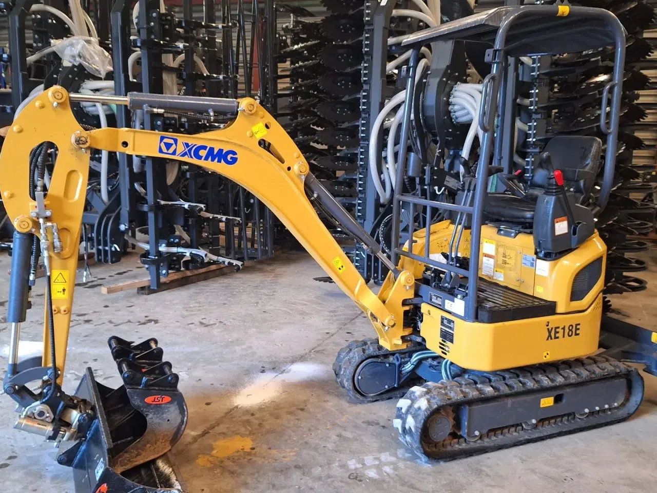 Billede 1 - XCMG XE18E