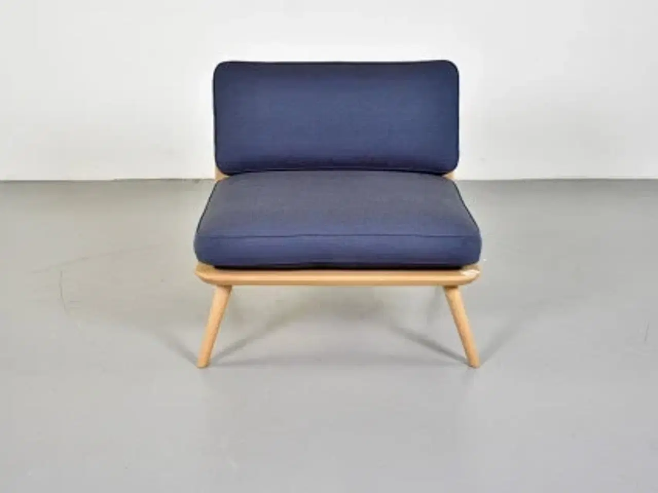 Billede 7 - Loungesæt med en sofa og en stol fra fredericia furniture