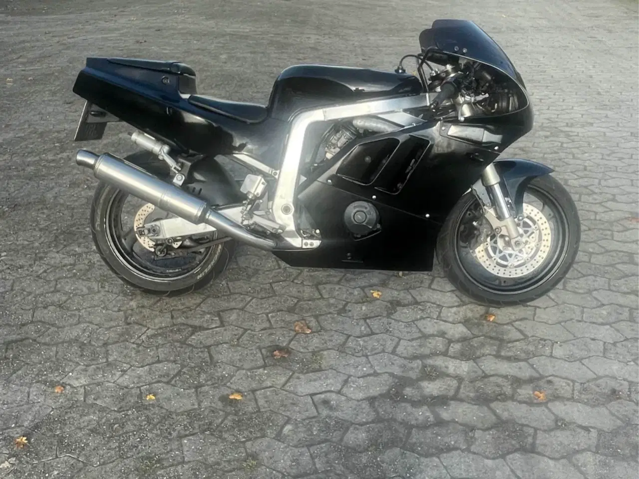 Billede 5 - Suzuki gsxr 400r