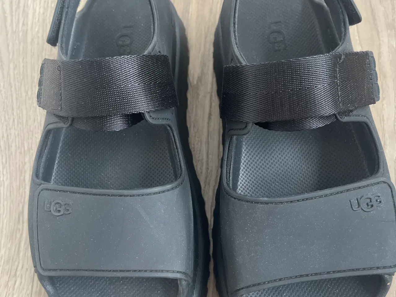 Billede 2 - UGG sandaler str40