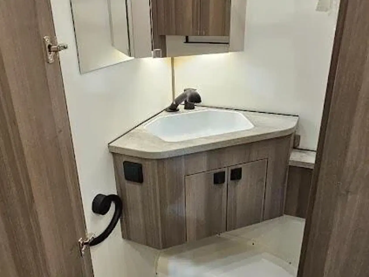 Billede 6 - Kabe ESTATE 470 GLE
