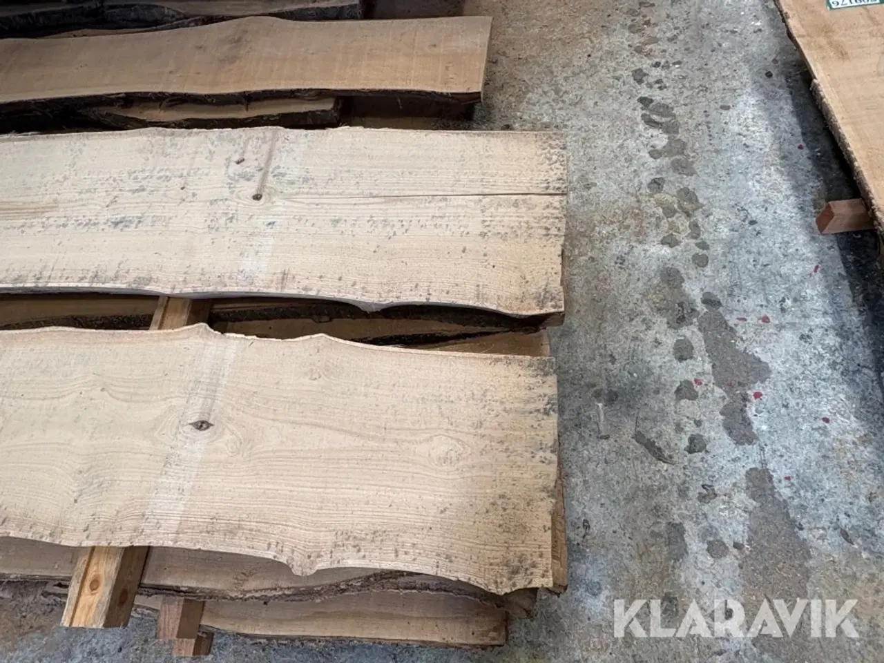 Billede 2 - Kastanje træs planker 2 styk