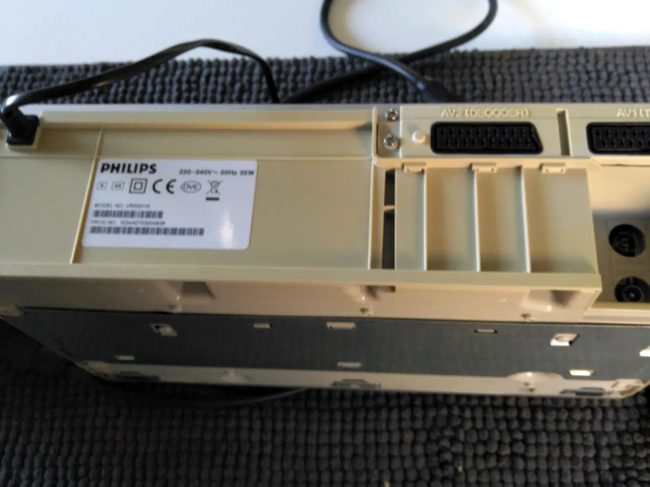 Billede 3 - VHS- afspiller Philips inkl. 24 VHS-bånd.