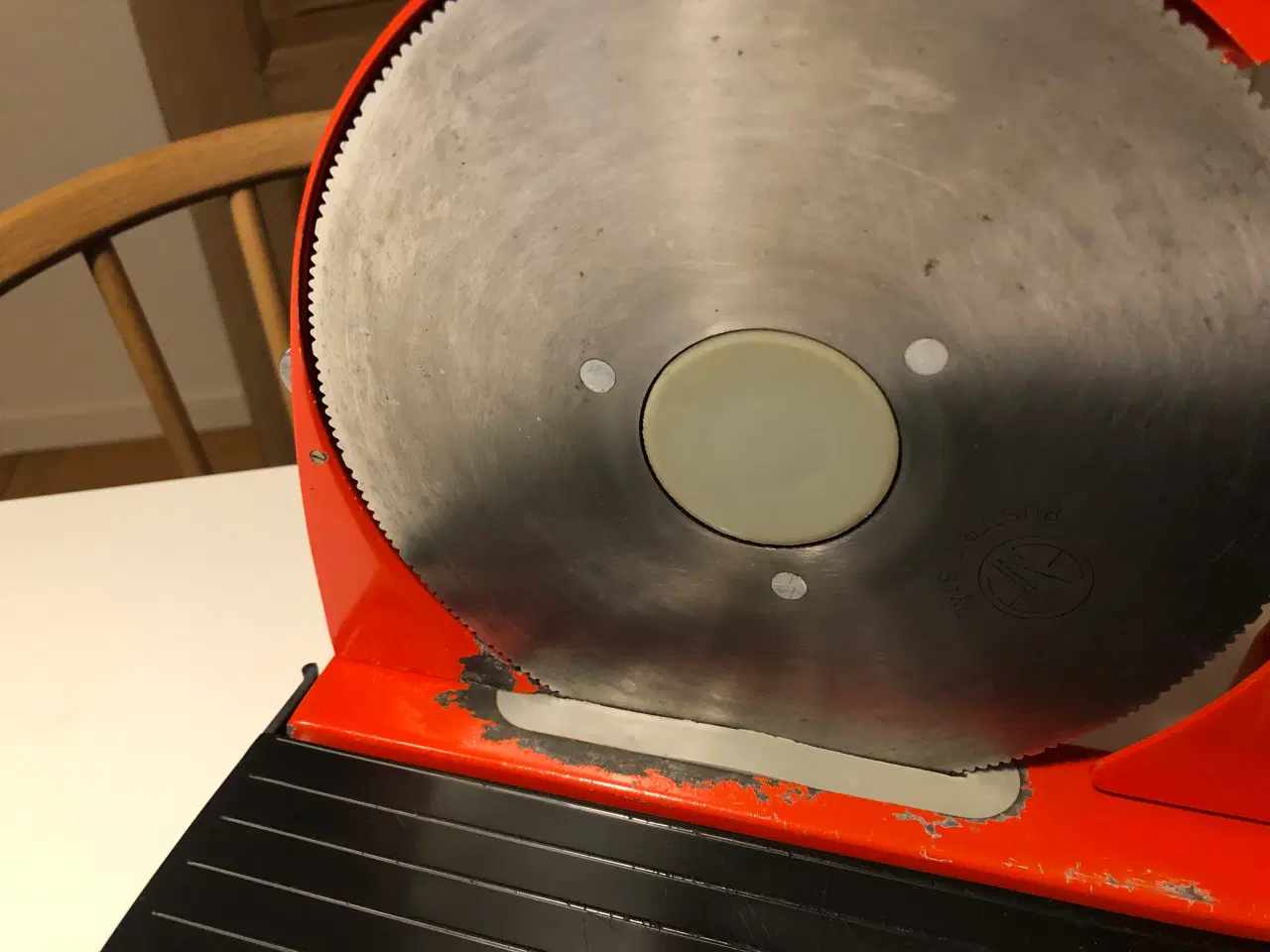 Billede 10 - EVA Brødskærer i rød med sort side