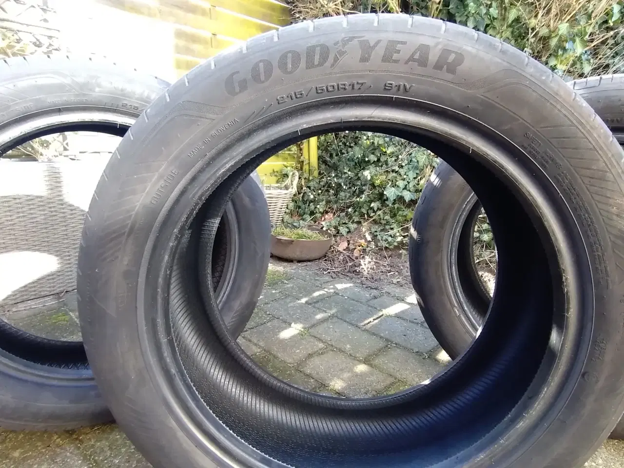Billede 2 - 4 stk GoodYear Sommerdæk 215/50R17