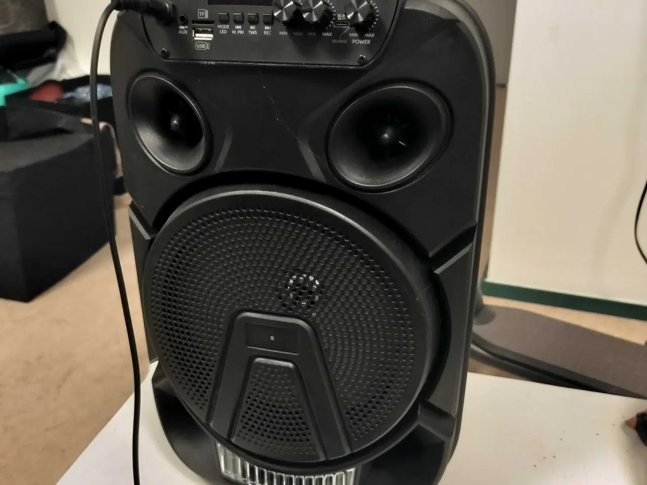 Billede 3 - Party højttaler med mikrofon