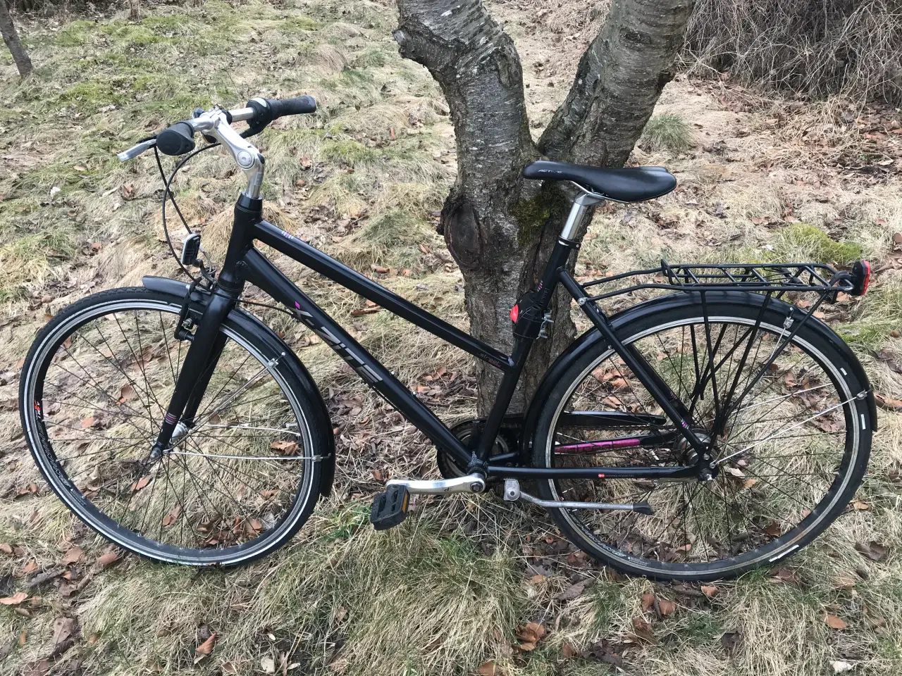 Billede 2 - Damecykel 28 Mærke X-Zite Str. 54 med Lys