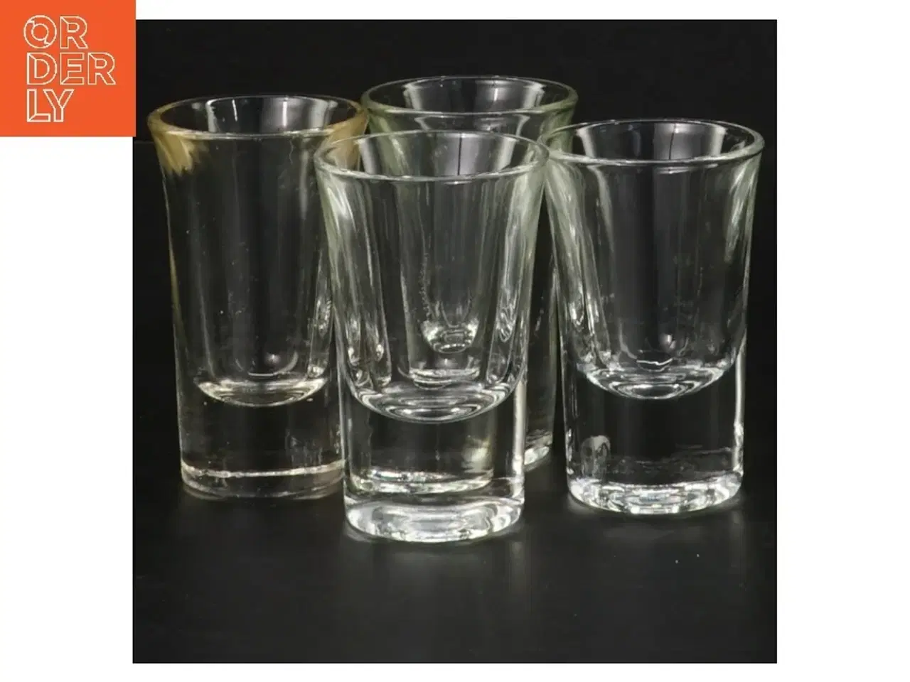 Billede 1 - Sæt med fire shotglas (str. 7 cm, 4 styk cm)