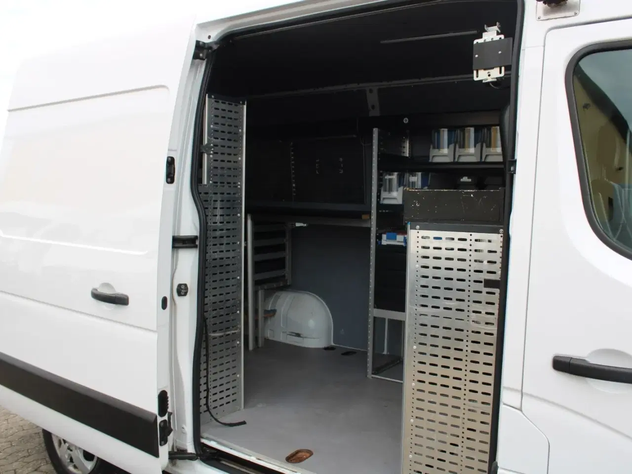 Billede 14 - Renault Master IV T33 2,3 dCi 150 L2H2 Kassevogn