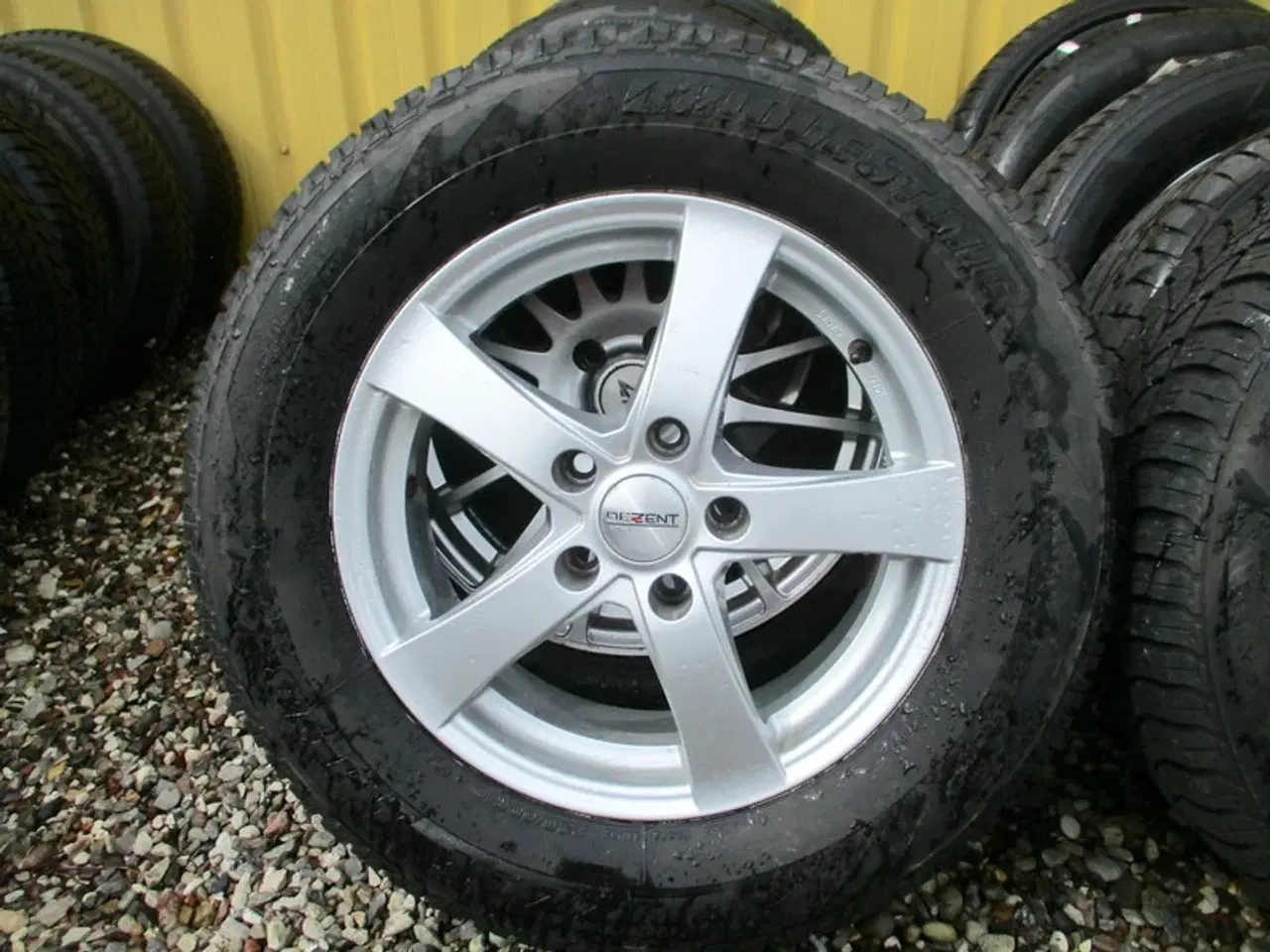 Billede 2 - 16" Dezent 5X114,3 ET40 235/60/16" vinterdæk