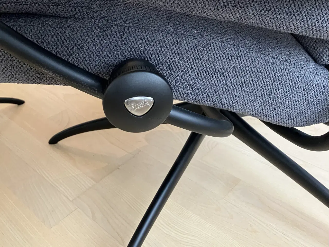 Billede 2 - Dejlig original Stressless lænestol med skammel