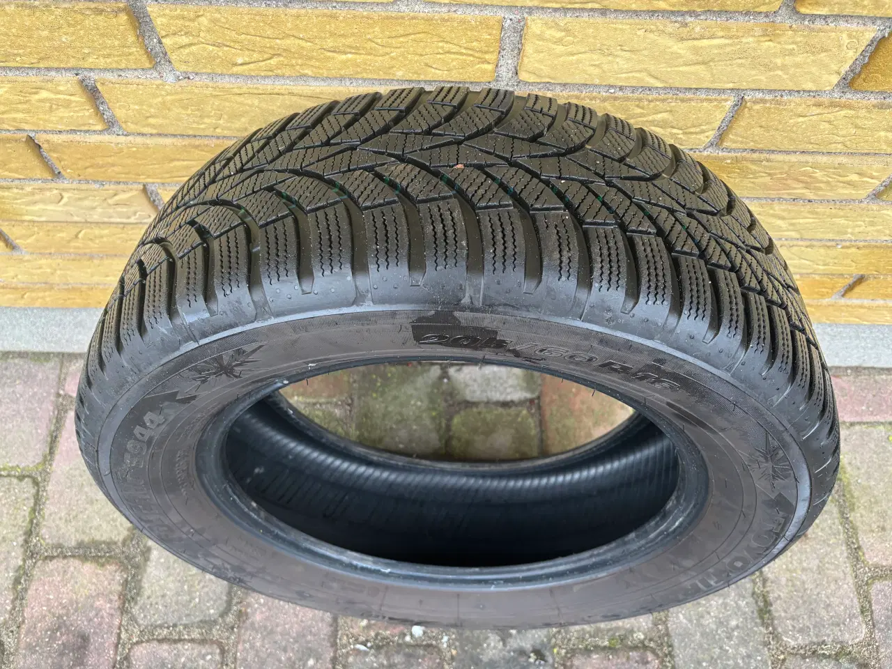 Billede 2 - Vinterdæk uden fælger