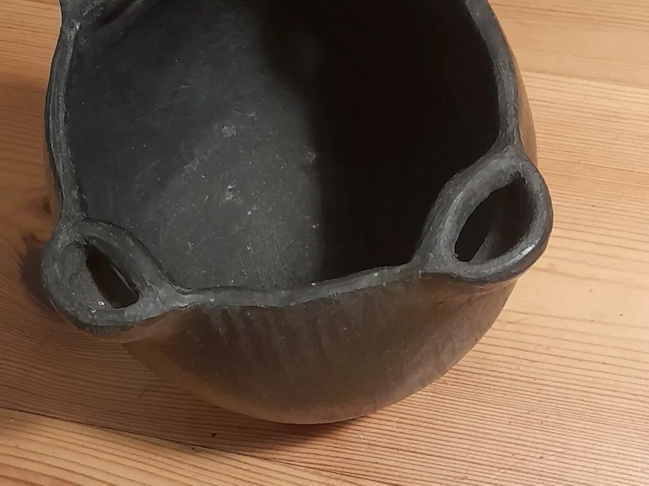 Billede 1 - Svaleredeøre gryde - kopi lavet på Knudsgaard