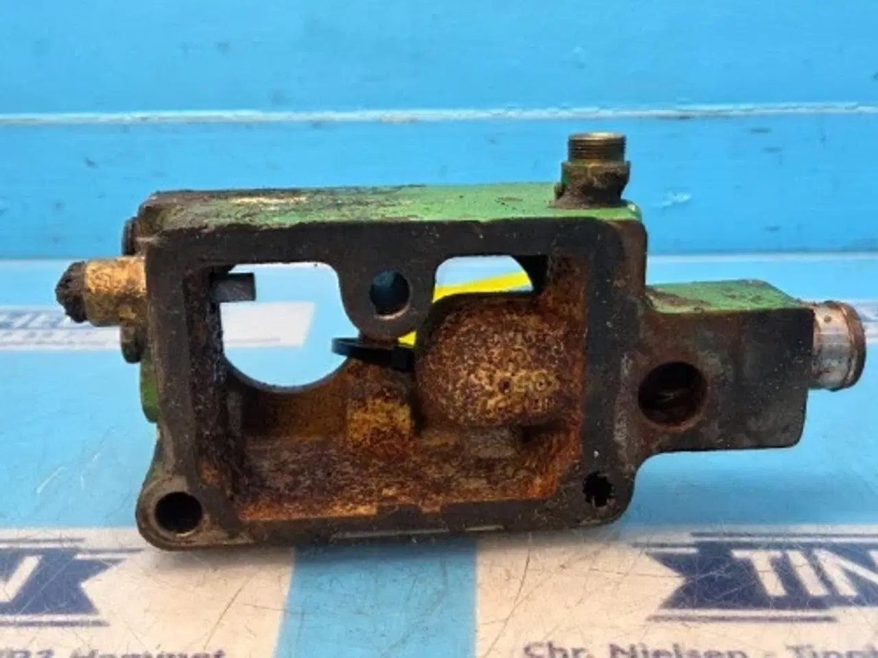 Billede 10 - John Deere 6125HZ001 Thermostat Hus RE501605