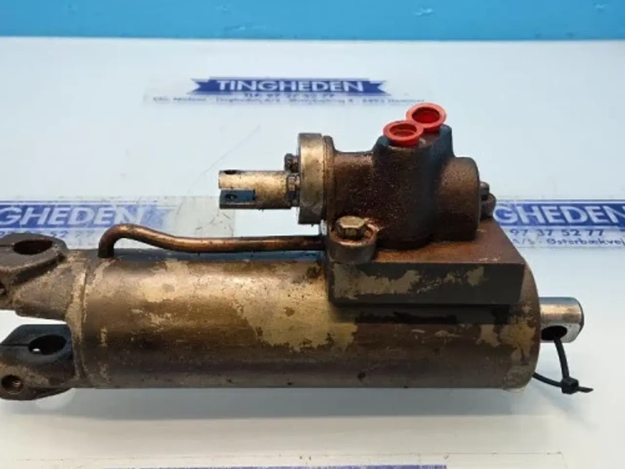 Billede 2 - Massey Ferguson 165 Cylinder 1853466M93