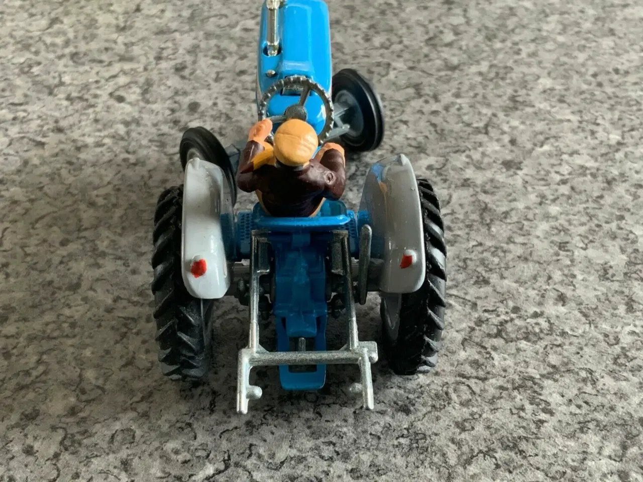 Billede 5 - Corgi Toys No. 67 Ford 5000 Tractor, scale 1:43