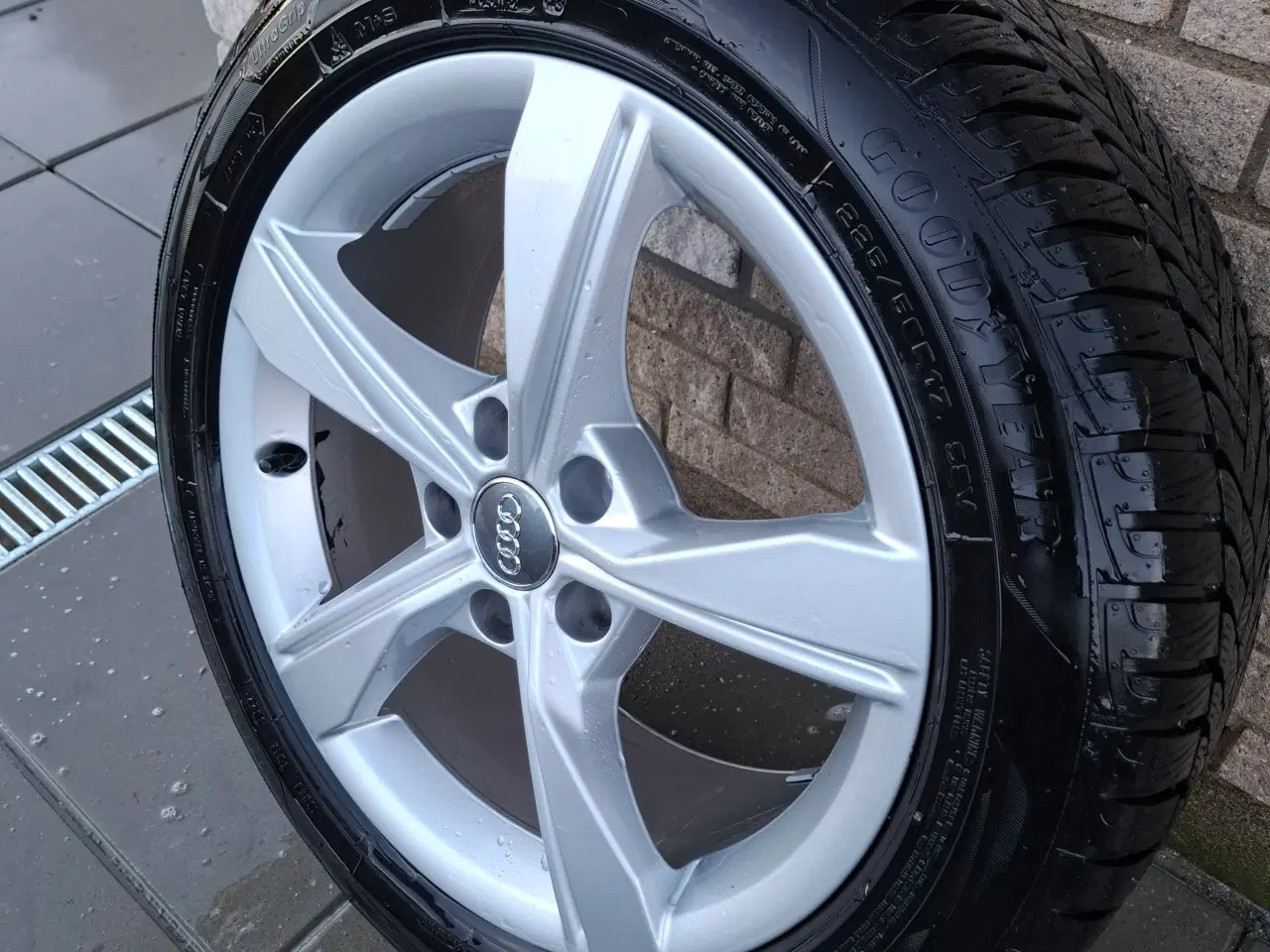 Billede 1 - AUDI FÆLGE 5X112 7.5X17" M.VINTERDÆK