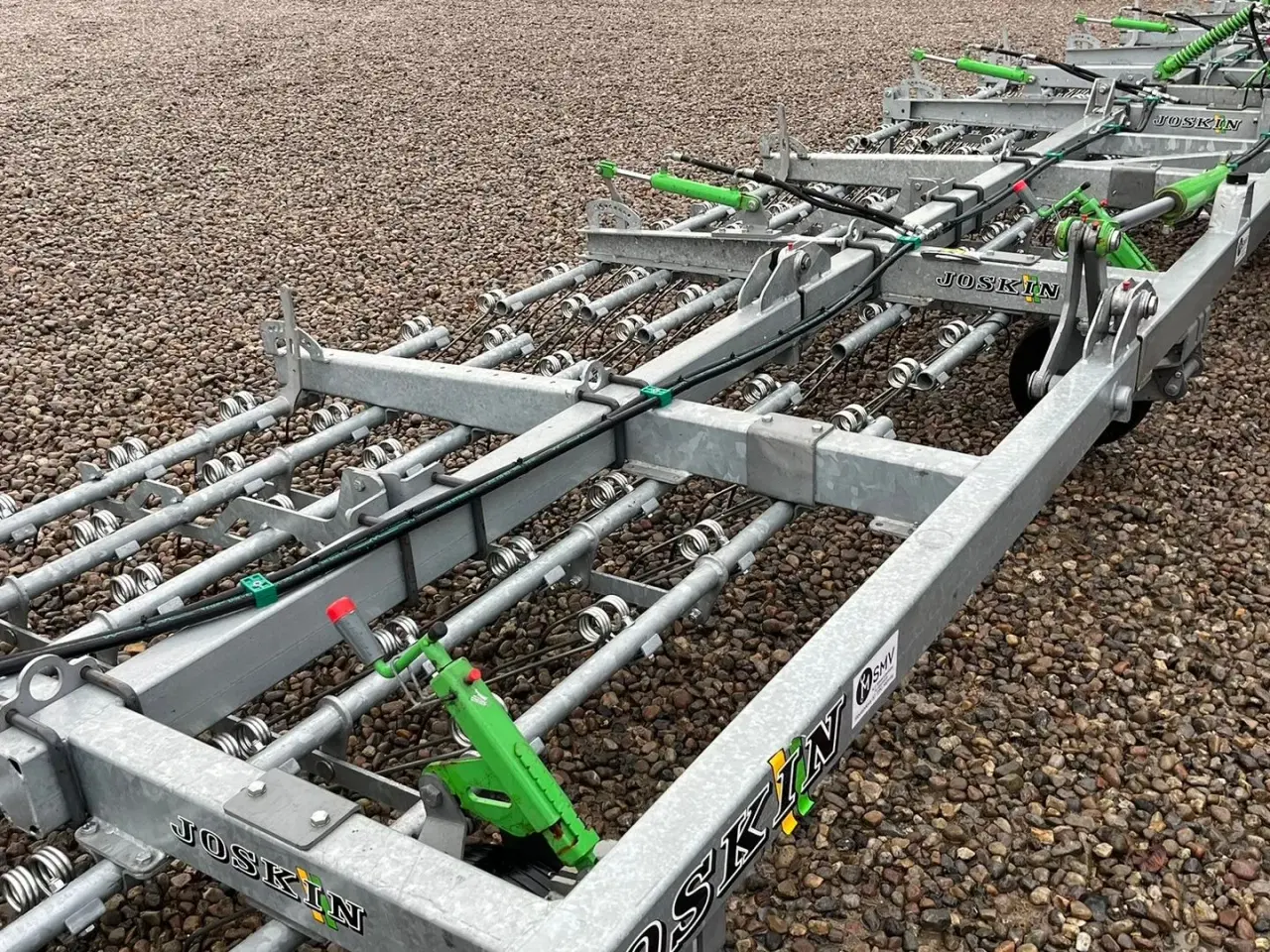 Billede 9 - Joskin SCARIFLEX 1200 R6S6 12m bredstrigle med 6rækker tænder. Noget at det ypperste man kan få.