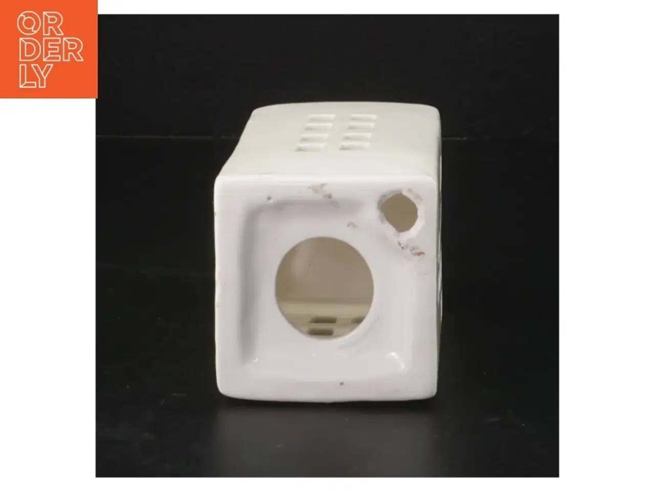 Billede 3 - Keramisk hus (str. H. 14 cm)