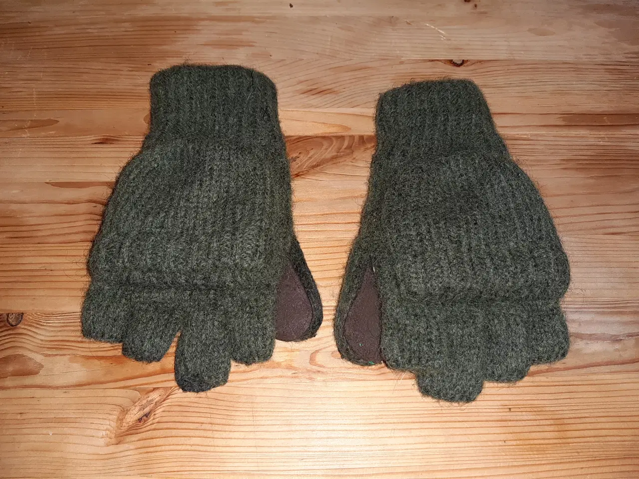 Billede 11 - Jagtudstyr jakke med bukser m.m. 7 dele.