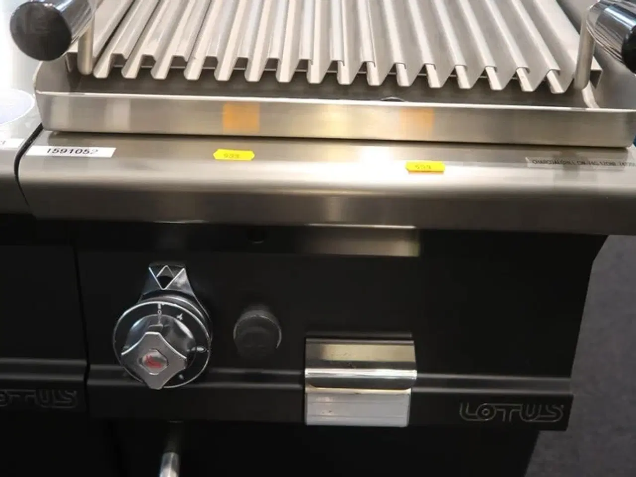 Billede 1 - Charcoal grill CW-74G gas sort Lotus (Udstillingsmodel)