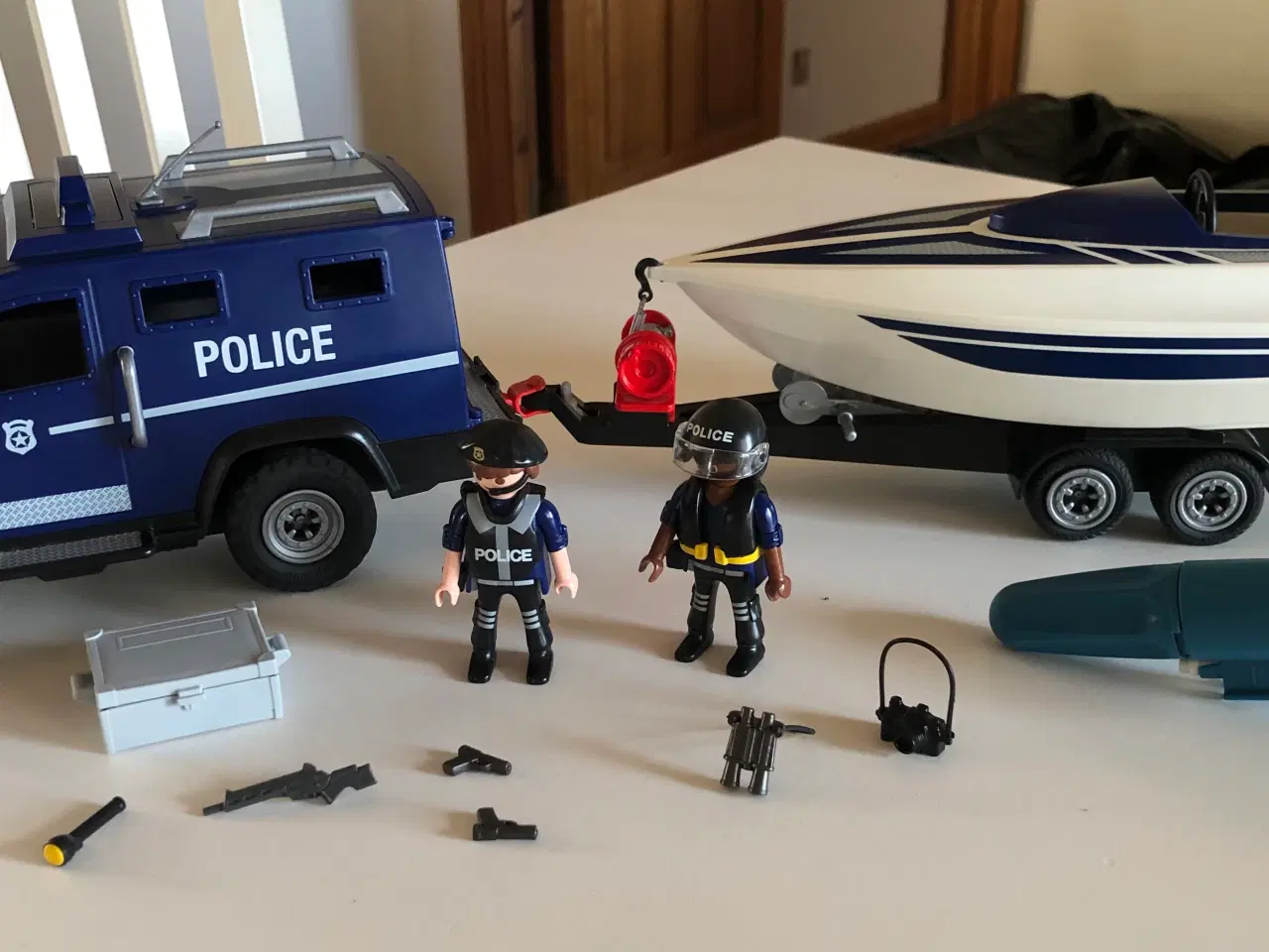 Billede 1 - Playmobil: Politiaktion med båd