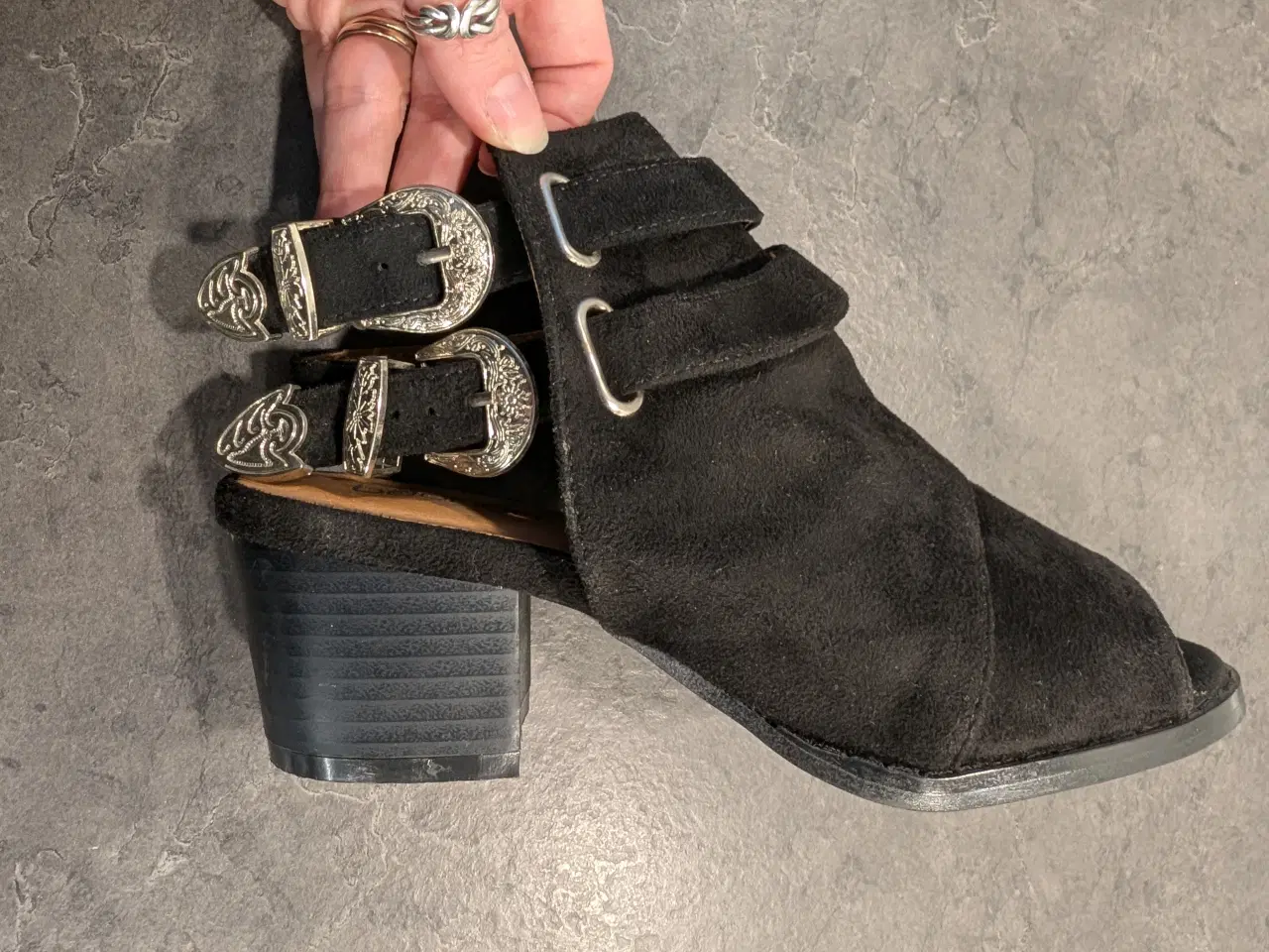 Billede 6 - Boohoo højhælede sandaler str. 36 sort