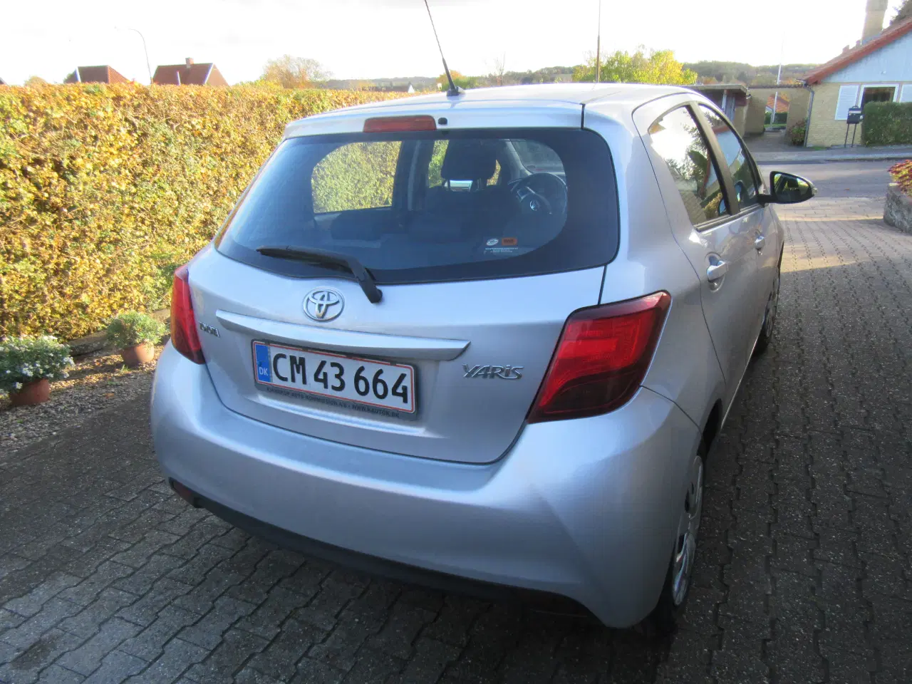 Billede 2 - toyota yaris pæn og velholdt