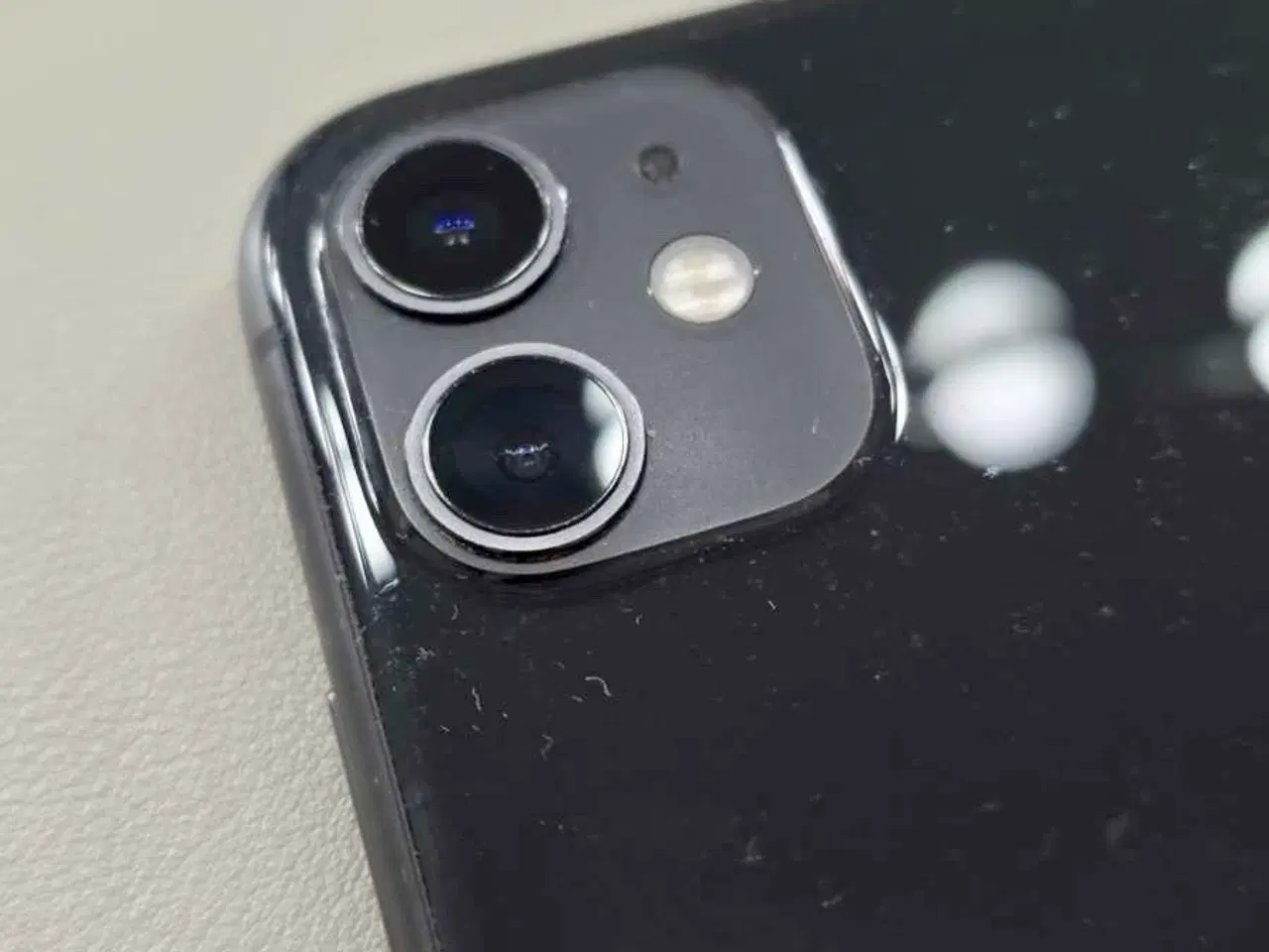Billede 2 - iPhone 11 Sort (64 GB) 