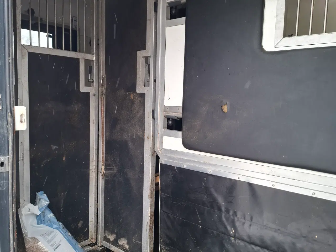 Billede 5 - Stx boksbil 2 hestes 